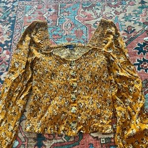 Floral crop top wide shoulder